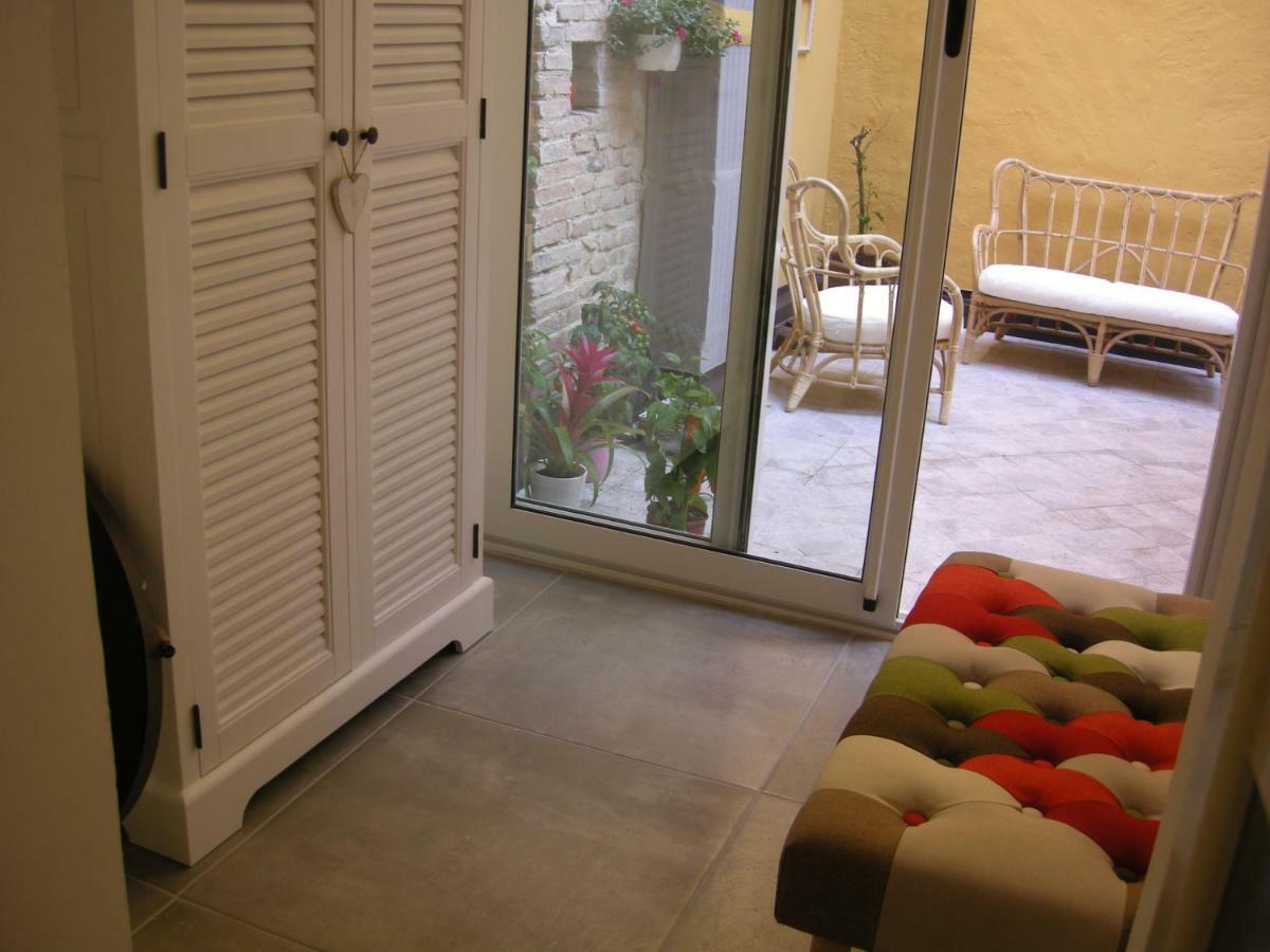 Terrazza Petroni Lägenhet Bologna Exteriör bild